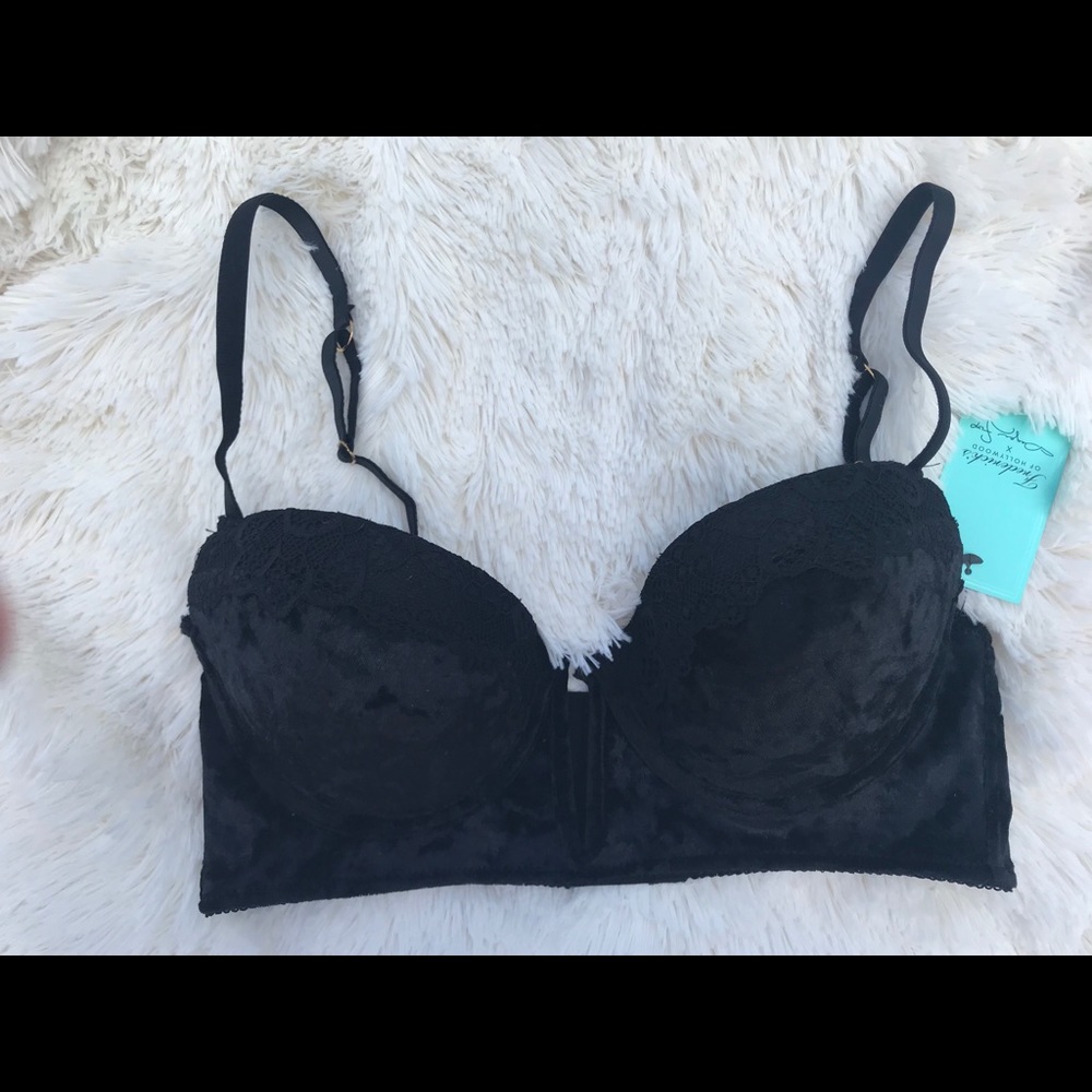 Black velvet bra